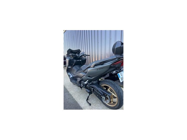 YAMAHA XP T-MAX 560 TECH MAX KAMO