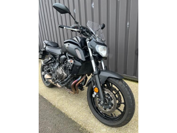 YAMAHA MT-07