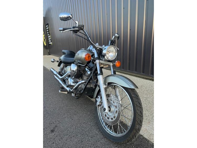 YAMAHA XV 125 DRAGSTAR
