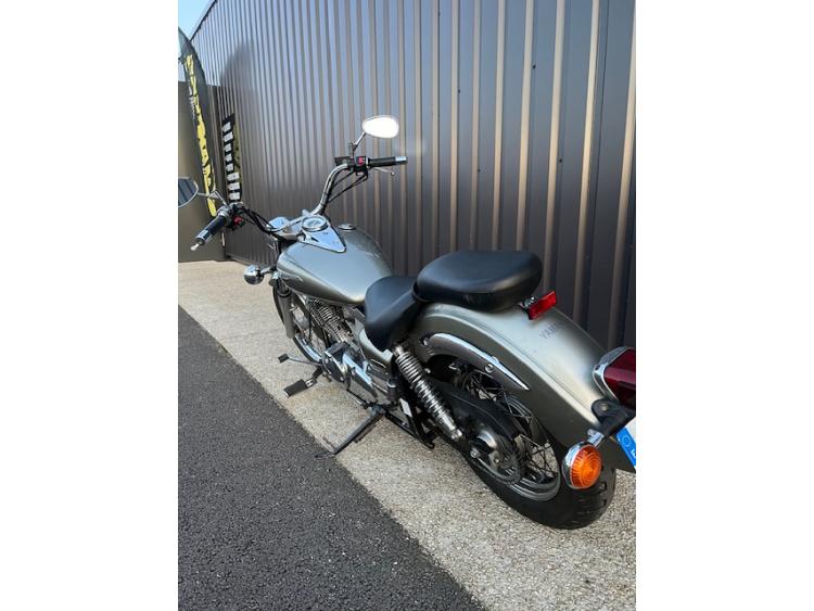 YAMAHA XV 125 DRAGSTAR
